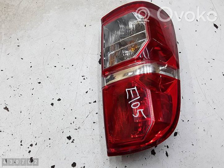 Toyota Hilux (AN10, AN20, AN30) Rear/tail lights 