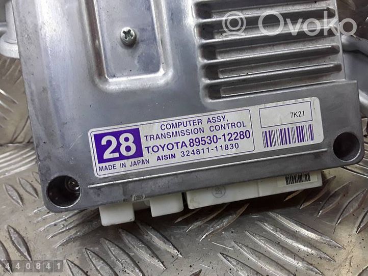 Toyota Auris 150 Sterownik / Moduł skrzyni biegów 8953012280