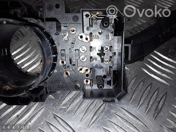 Audi TT Mk1 Pyyhkimen/suuntavilkun vipukytkin 8L0953513