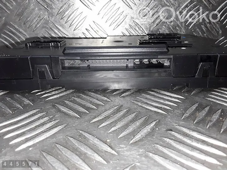 Mercedes-Benz E AMG W211 Module confort 5DK00962037