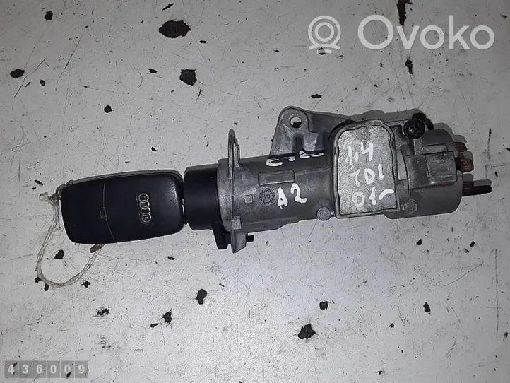 Audi A2 Užvedimo spynelė 4b0905851c