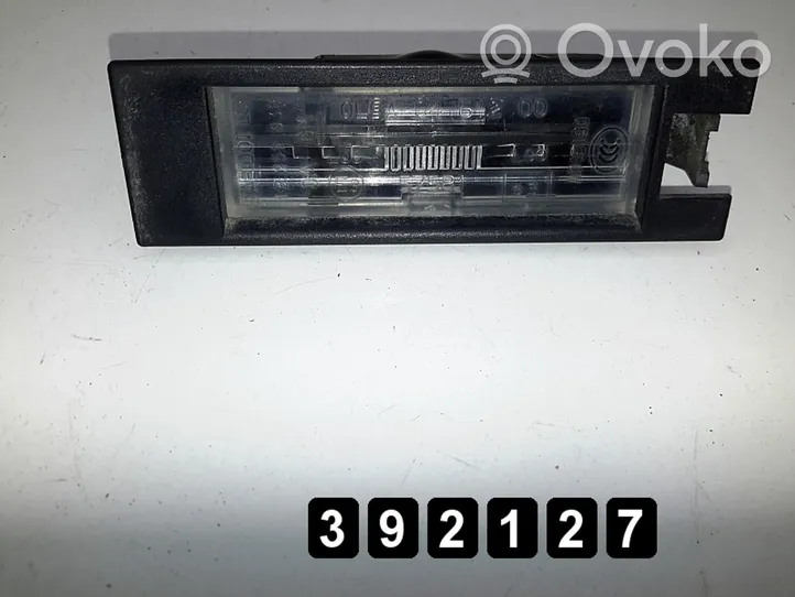 Opel Meriva B Lampa oświetlenia tylnej tablicy rejestracyjnej 13251936