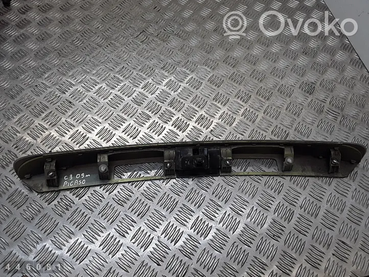 Citroen C3 Picasso Poszycie / Tapicerka tylnej klapy bagażnika 9684450277