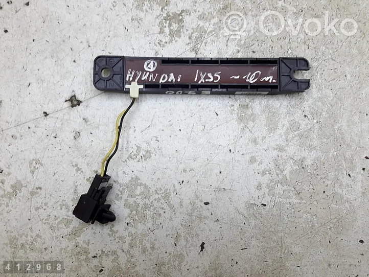 Hyundai ix35 Antenna GPS 954203k210