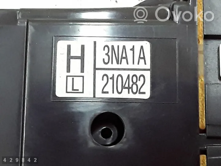 Nissan Leaf I (ZE0) Interruttore/pulsante di controllo multifunzione 3na1a210482