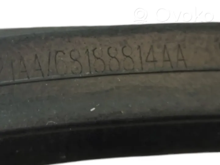 Chrysler Pacifica Trunk rubber seal (body) 68188814AA