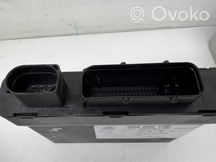 Volkswagen Touareg I Keyless (KESSY) go control unit/module 3D0909139