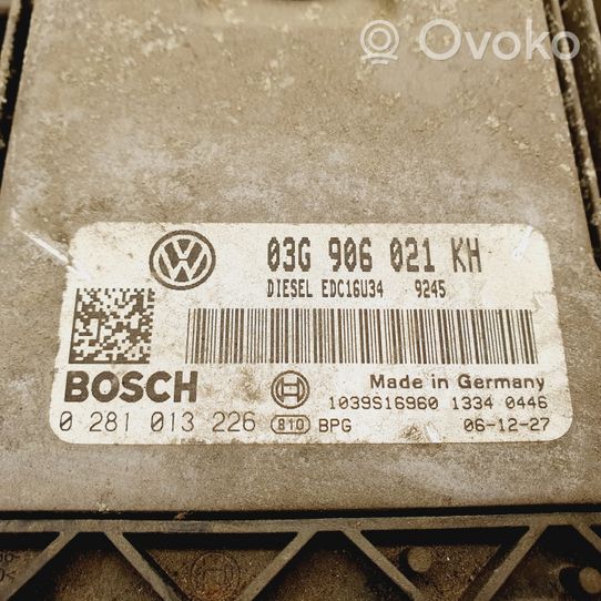 Volkswagen Golf V Moottorin ohjainlaite/moduuli 03G906021KH