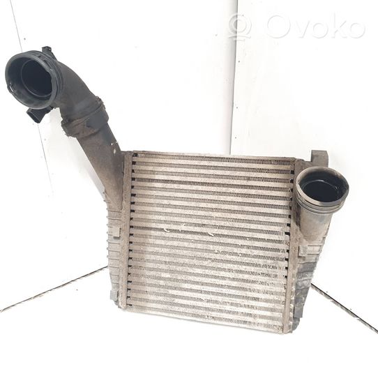 Volkswagen Touareg I Radiador intercooler 7L0145803A