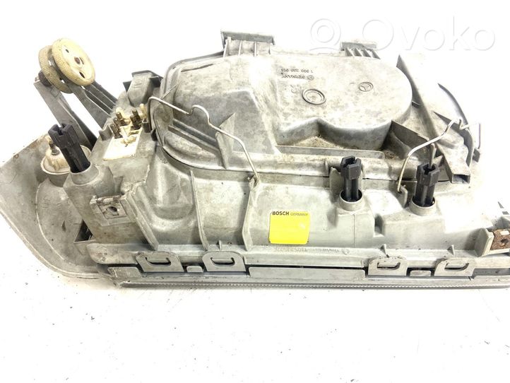 Mercedes-Benz C W202 Lampa przednia 1305239014