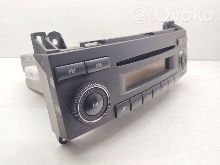 Volkswagen Crafter Panel / Radioodtwarzacz CD/DVD/GPS 9068200086