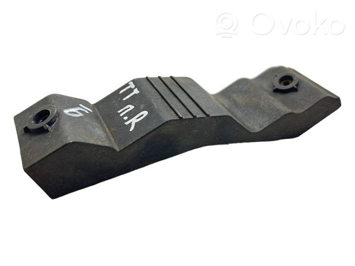 Audi TT Mk1 Staffa di rinforzo montaggio del paraurti anteriore 8N0807184A