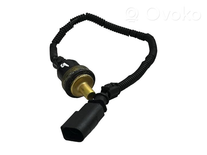 Volkswagen Touareg I Coolant temperature sensor 070919501B