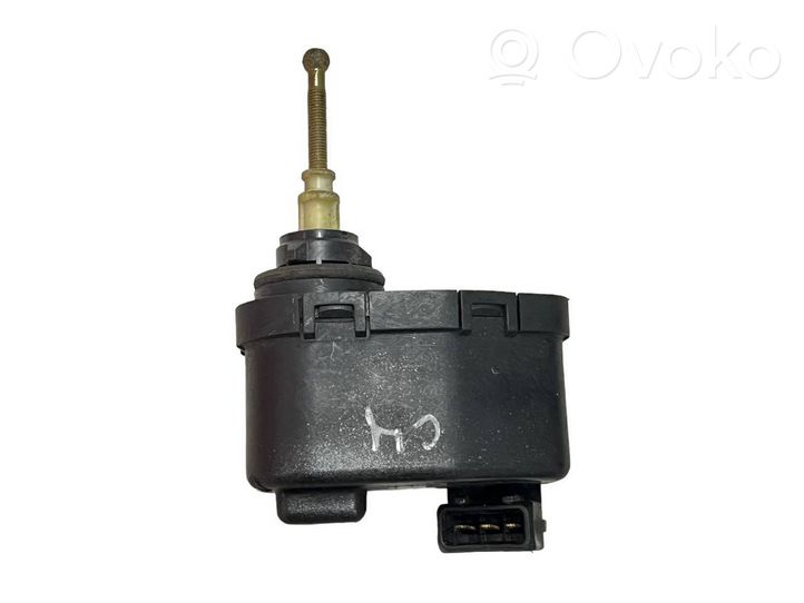 Audi 100 S4 C4 Motor de ajuste de nivel del faro delantero 00437545