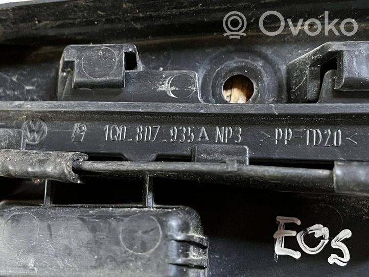 Volkswagen Eos Uchwyt / Mocowanie zderzaka przedniego 1Q0807049A