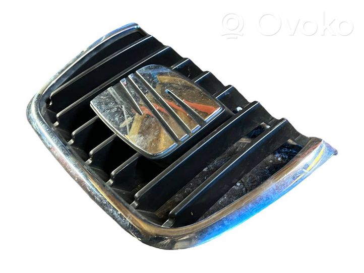 Seat Cordoba (6K) Atrapa chłodnicy / Grill 7M7853651