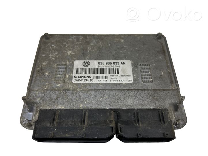 Skoda Fabia Mk1 (6Y) Sterownik / Moduł ECU 03E906033AN