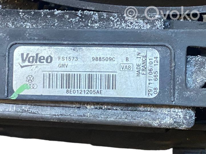 Audi A4 S4 B7 8E 8H Elektrinis radiatorių ventiliatorius 8E0121205AE