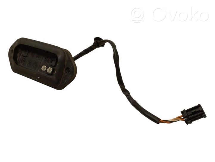 Opel Combo D Interrupteur d'ouverture de coffre B01154988