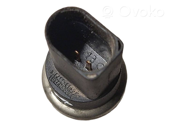 Audi A4 S4 B7 8E 8H Kraftstofftemperatur Sensor Fühler Geber 269416