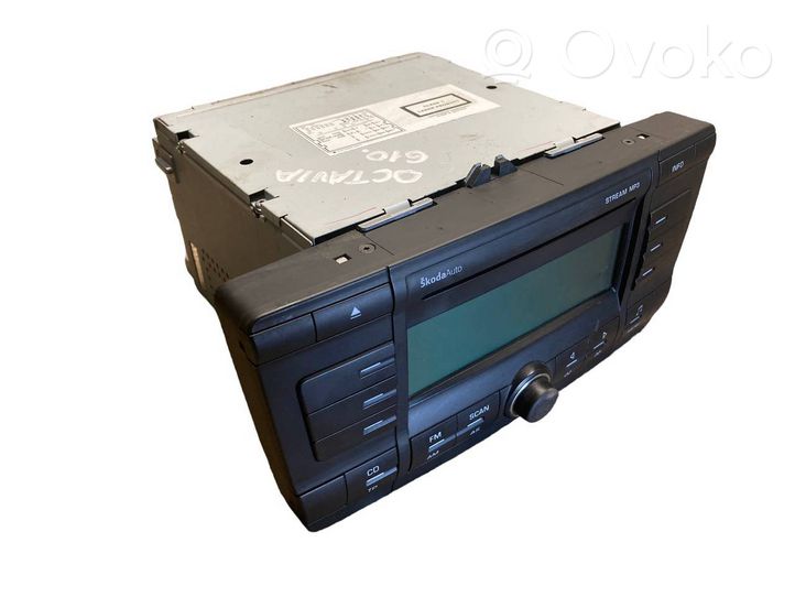 Skoda Octavia Mk2 (1Z) Panel / Radioodtwarzacz CD/DVD/GPS 1Z0035161C