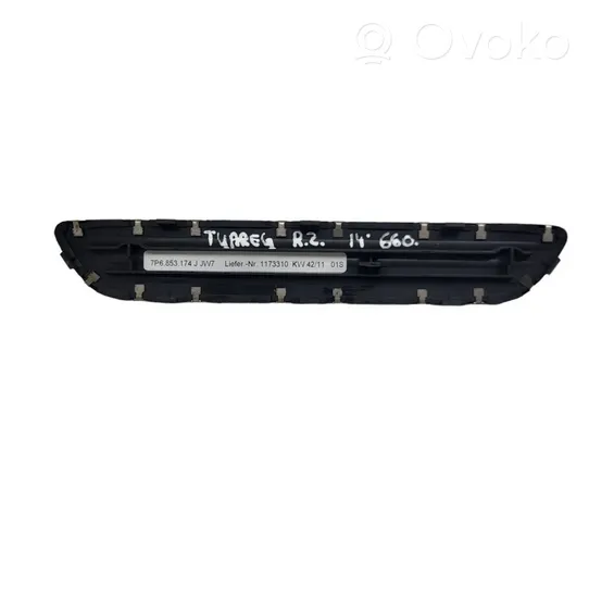 Volkswagen Touareg II Copertura del rivestimento del sottoporta anteriore 7P6853174J