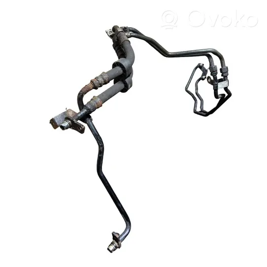 Volkswagen PASSAT B5.5 Tubo flessibile del radiatore dell’olio del cambio 4B0317815A