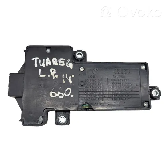 Volkswagen Touareg II Interruttore di controllo del sedile 8K0959747