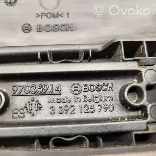 Volkswagen Touareg II Ramię wycieraczki szyby przedniej / czołowej 7P0955410B