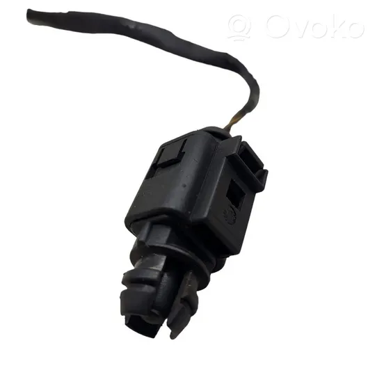 Volkswagen Golf V Sensor de temperatura interna/externa 1J0973702