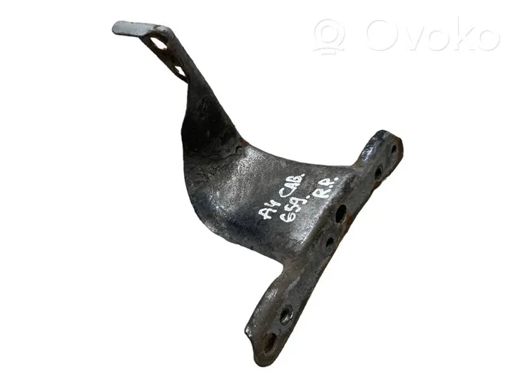 Audi A4 S4 B7 8E 8H Support de montage d'aile 8E0821136A