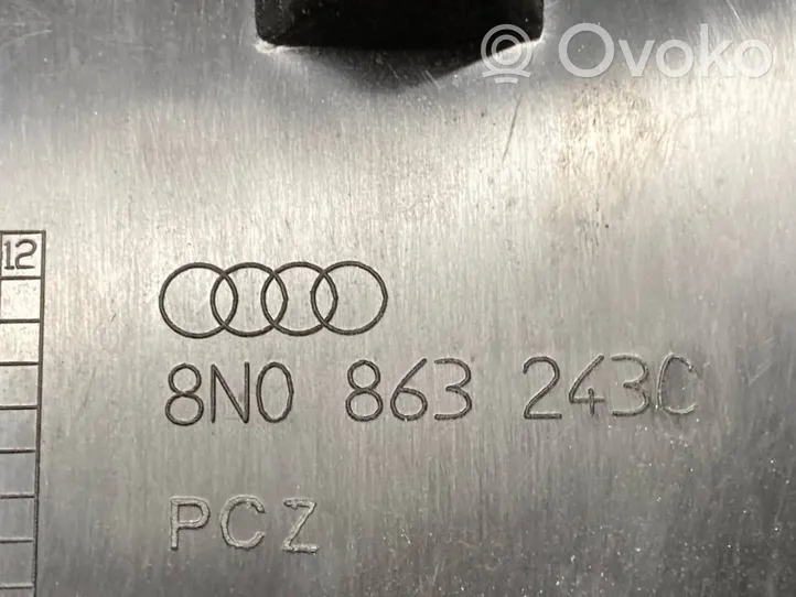 Audi TT Mk1 Radion/GPS-laitteen pääyksikön kehys 8N0863243C