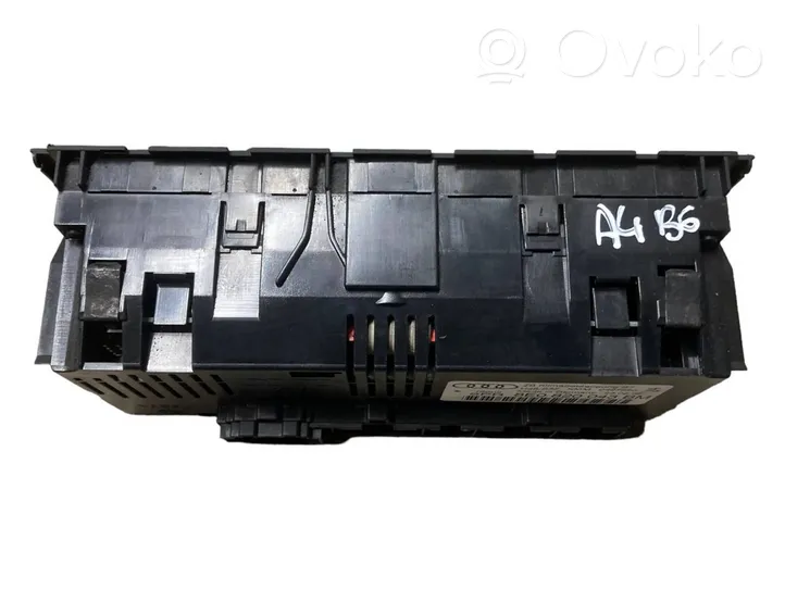 Audi A4 S4 B6 8E 8H Panel klimatyzacji 8E0820043BM