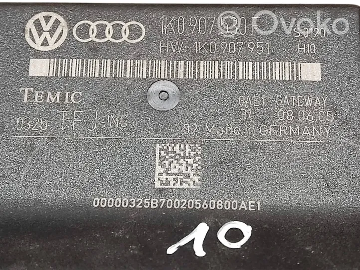 Volkswagen PASSAT B7 Gateway control module 1K0907530F