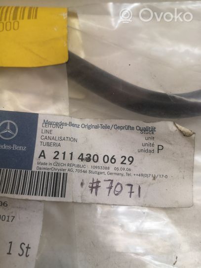 Mercedes-Benz E W211 Przewód / Wąż wspomagania hamulca A2114300629