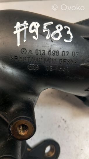 Mercedes-Benz CLS C219 Tuyau d'admission d'air turbo A6130980207