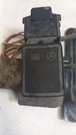 Mercedes-Benz SLK R171 Etuilmajousituksen korkeudensäätöanturi A0025428818