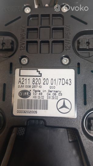 Mercedes-Benz E W211 Illuminazione sedili anteriori A2118202001