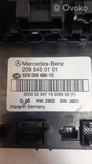 Mercedes-Benz C W203 Ramka / Moduł bezpieczników A2095450101