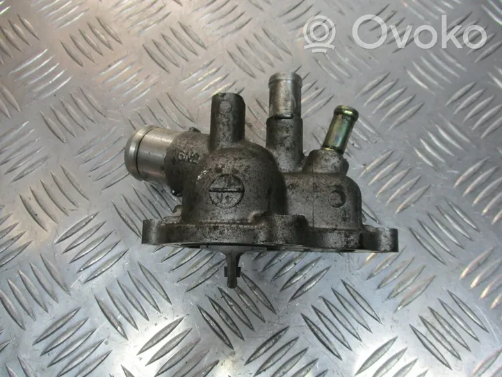 Nissan Primera Boîtier de thermostat 