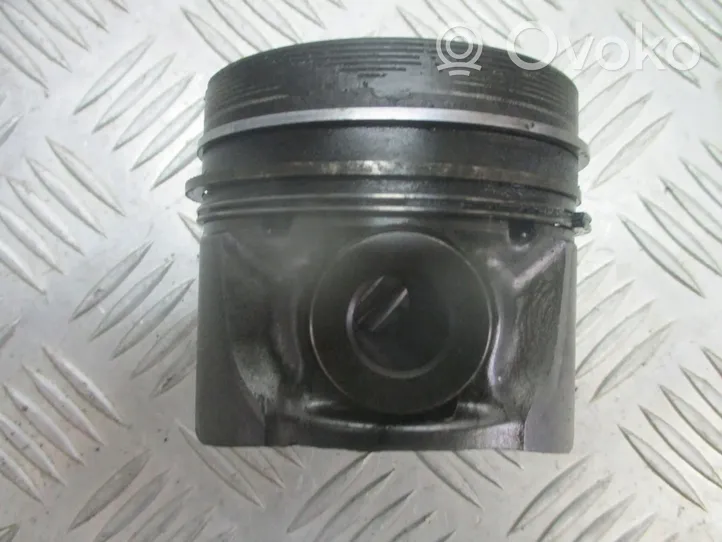 Mercedes-Benz A W168 Piston 