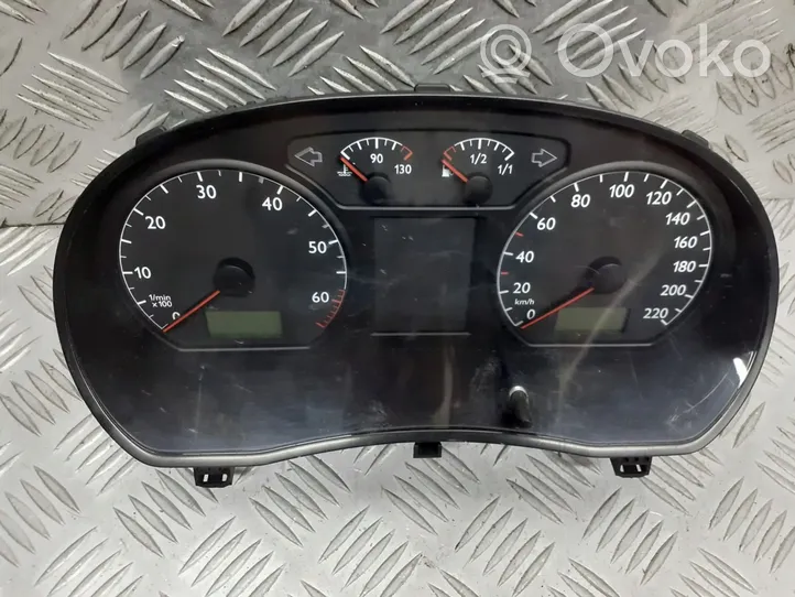 Volkswagen Polo IV 9N3 Compteur de vitesse tableau de bord 6Q0920800PX