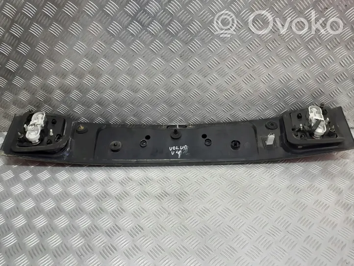 Volvo S40, V40 Becquet de lunette arrière 30887332