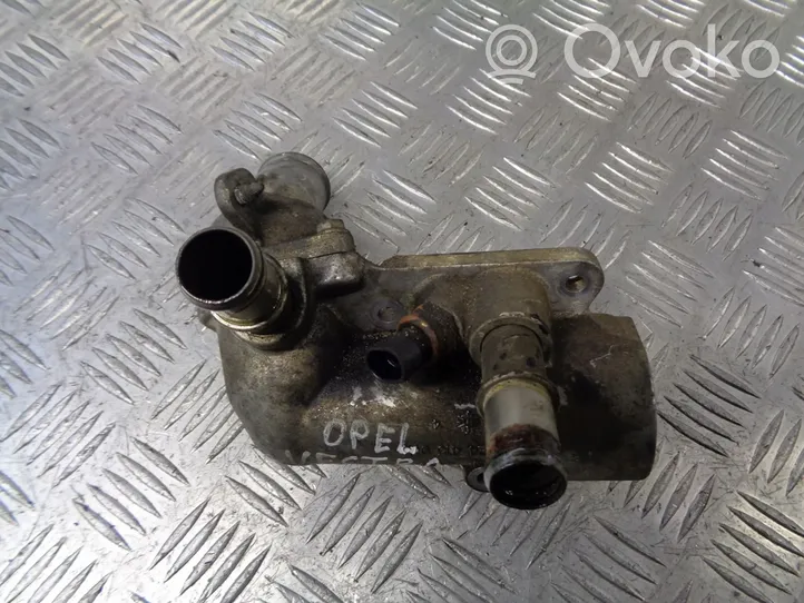 Opel Vectra C Obudowa termostatu 24415973