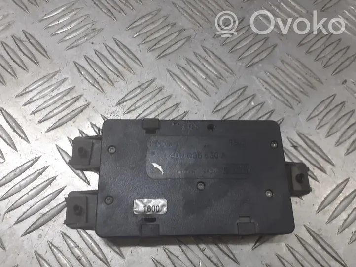 Audi A4 S4 B5 8D Amplificateur de son 4D0035530A