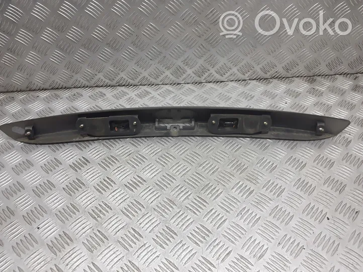 Ford Mondeo Mk III Spoiler tylnej szyby klapy bagażnika 1S71-F43400-A