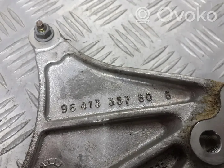 Citroen C5 Pavarų dėžės tvirtinimo kronšteinas 9641335780