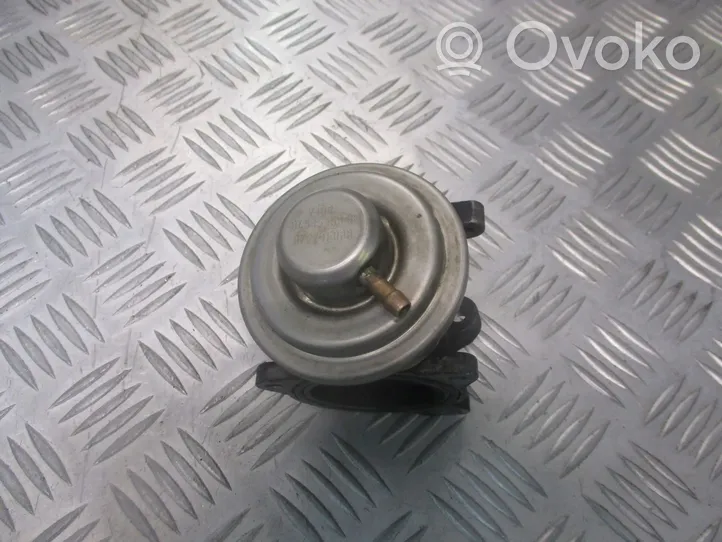 Volkswagen Fox EGR valve 045131501K