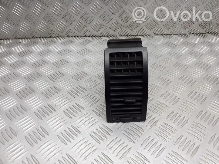 Volkswagen Polo IV 9N3 Garniture, panneau de grille d'aération 6Q0819703