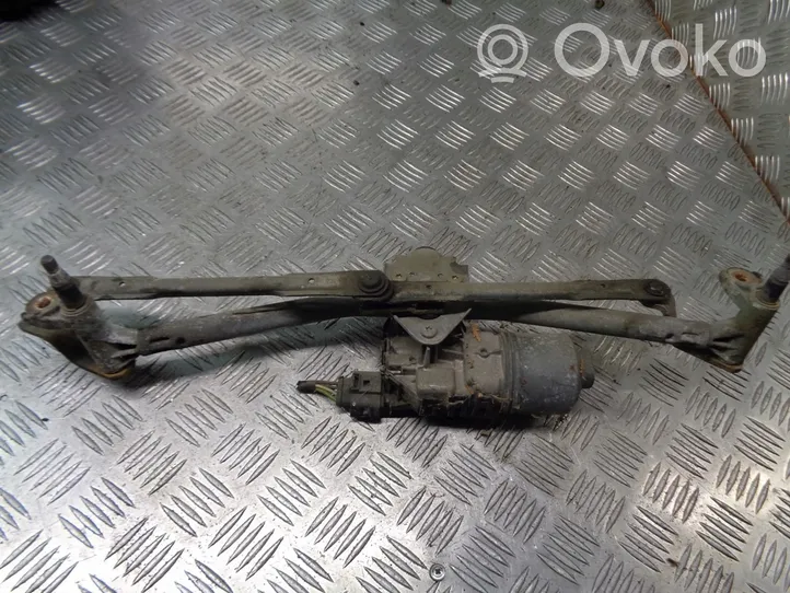 Volkswagen Polo IV 9N3 Front wiper linkage 